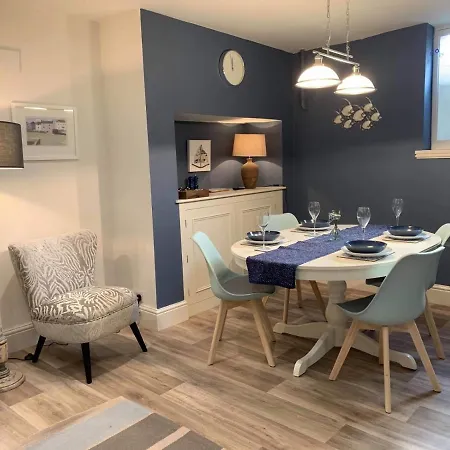 Rosie's On The Crescent