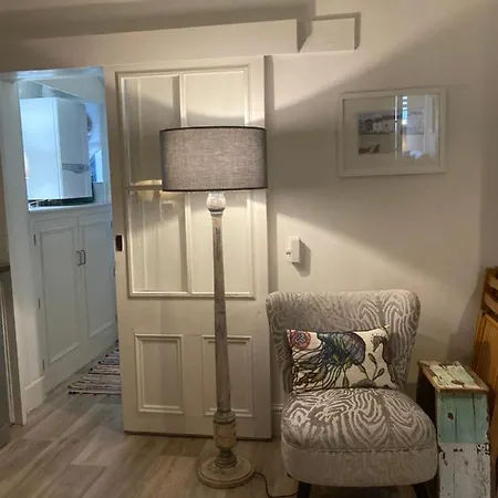 Rosie's On The Crescent Apartment *