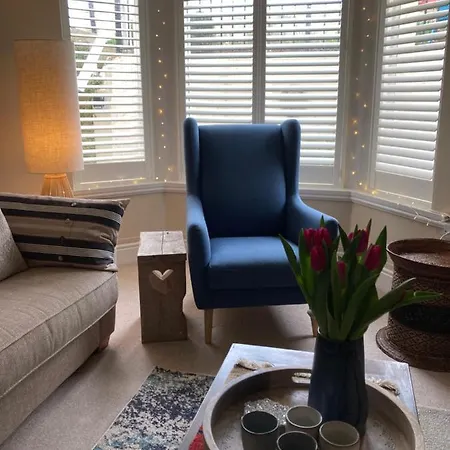 Rosie's On The Crescent